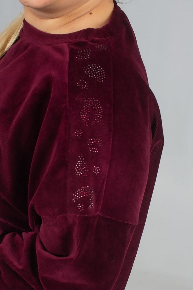 Büyük Beden Omuz ve Paça Taşlı Kadife Eşofman Takımı – Premium Kalite Bordo