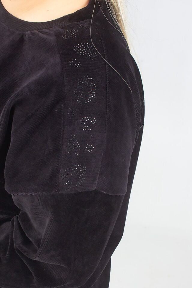 Büyük Beden Omuz ve Paça Taşlı Kadife Eşofman Takımı – Premium Kalite Siyah