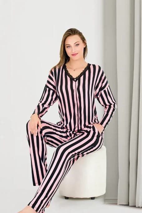 Çizgili Yumuşacık Likralı Pijama Takım – Rahat & Esnek