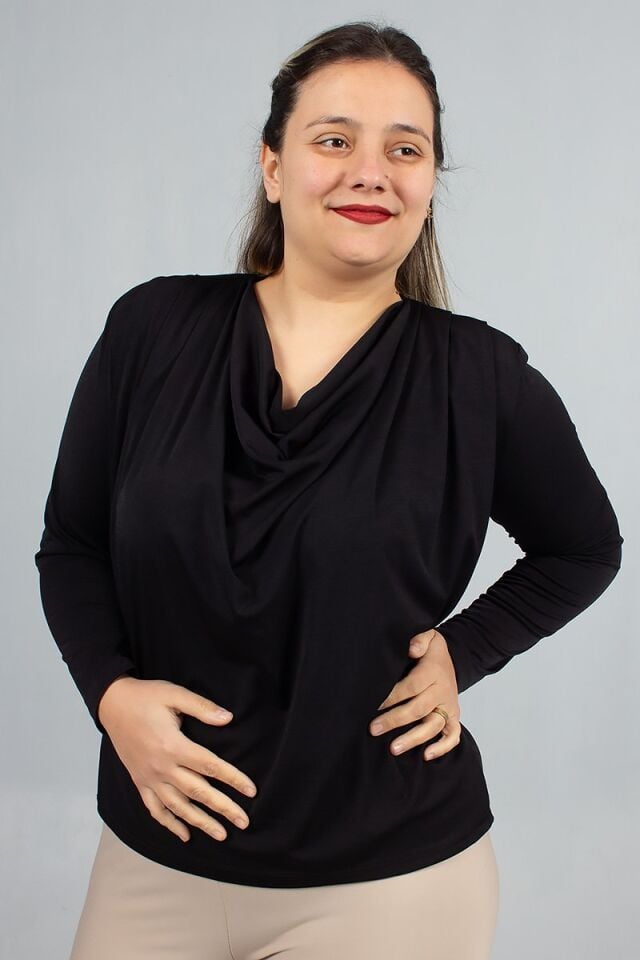 Degaje Yaka Bluz Siyah Candy Kumaş Likralı Rahat Kalıp