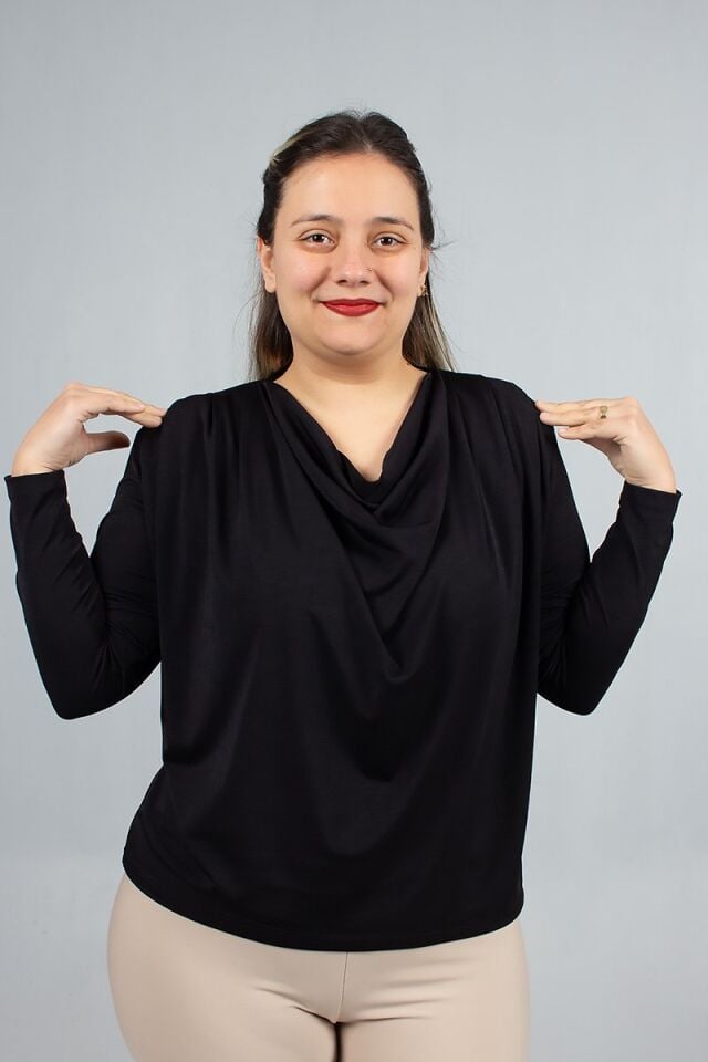 Degaje Yaka Bluz Siyah Candy Kumaş Likralı Rahat Kalıp