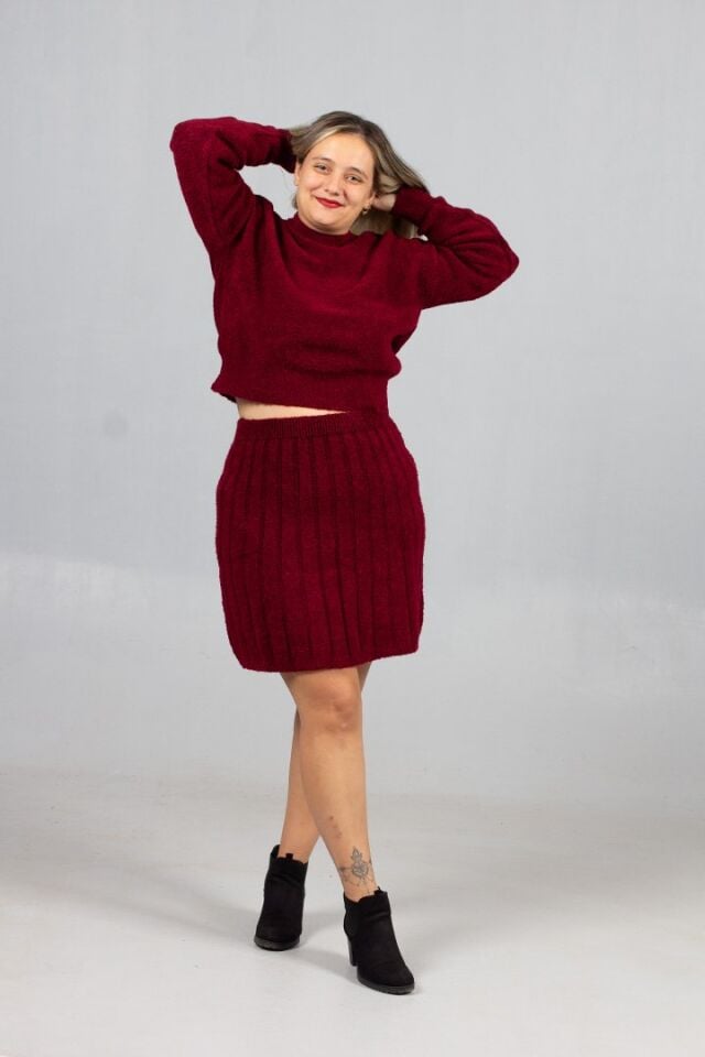 Bordo Enerjisi! 46 Bedene Kadar Tam Uyumlu Triko Etek Kazak Takım