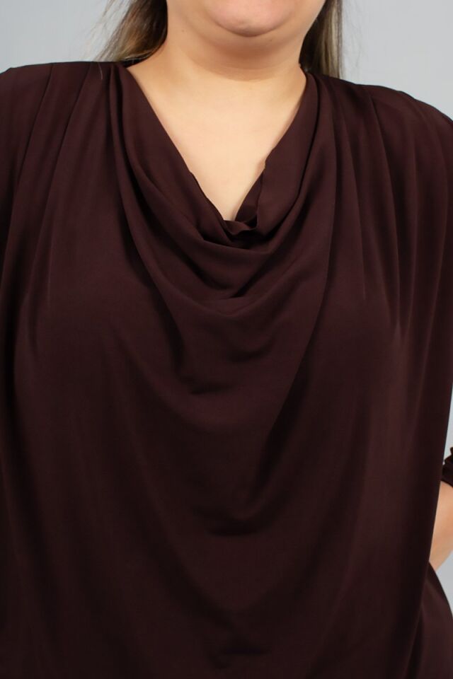 Degaje Yaka Kahverengi Bluz Candy Kumaş Likralı Rahat Kalıp