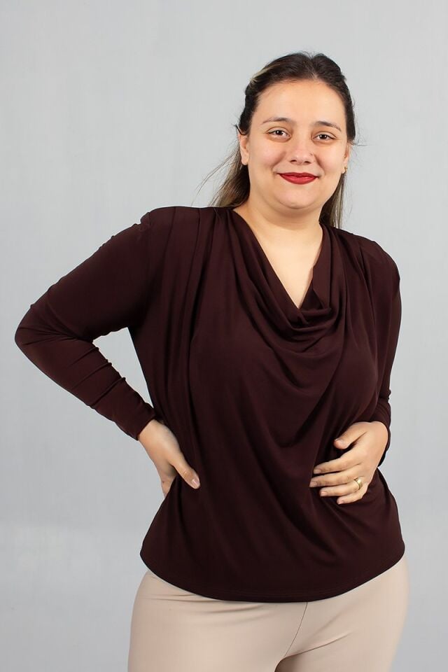 Degaje Yaka Kahverengi Bluz Candy Kumaş Likralı Rahat Kalıp