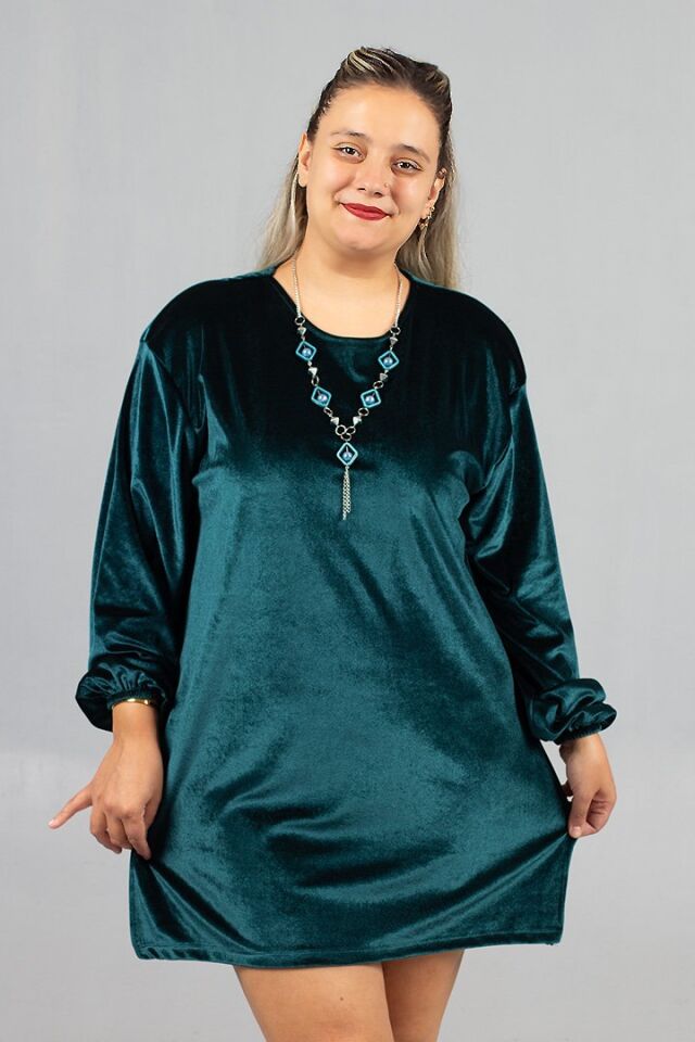 Maksimum Şıklık Kolyeli Büyük Beden  Kadife Tunik