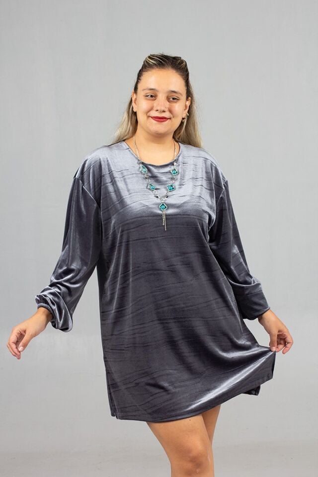 Maksimum Şıklık Kolyeli Büyük Beden Gri Kadife Tunik