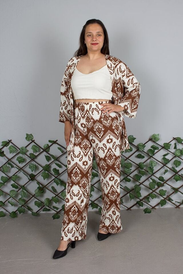 Büyük Beden Açık Kahverengi Desenli Kimono Pantolon Takım