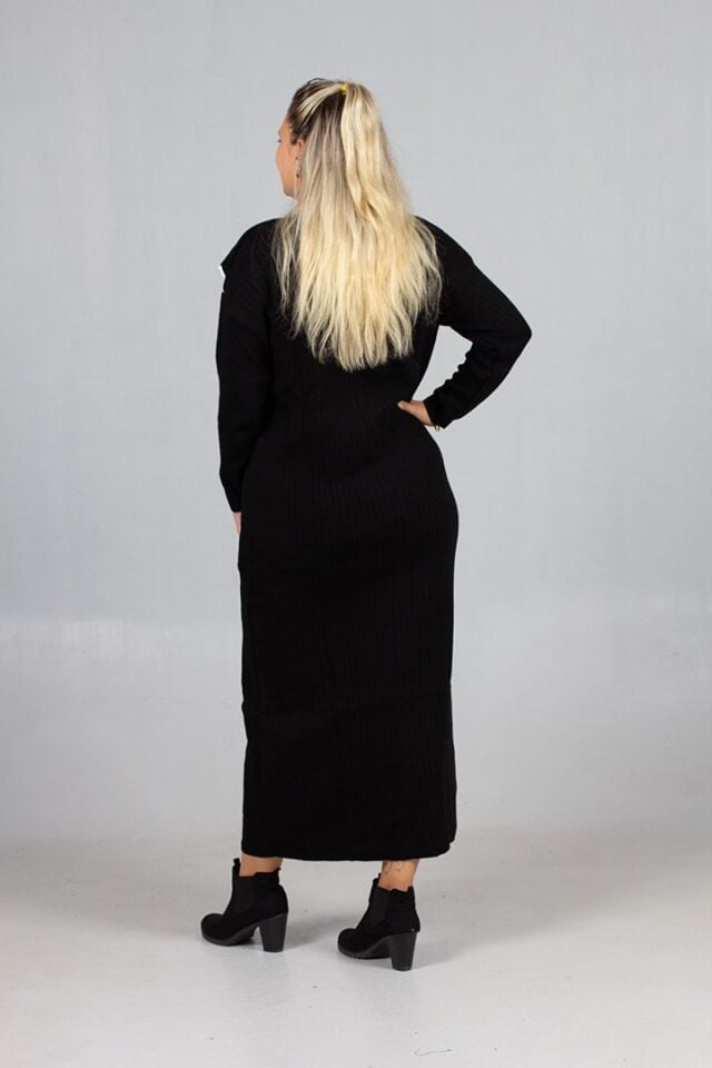 Bebe Yaka Triko Elbise  Şık ve Rahat Büyük Beden Siyah Triko Elbise