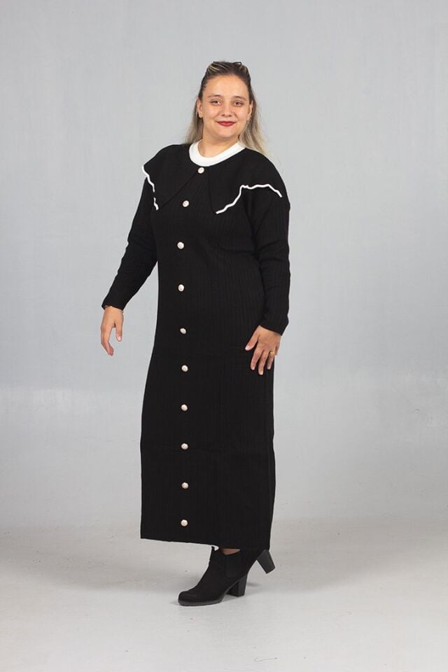 Bebe Yaka Triko Elbise  Şık ve Rahat Büyük Beden Siyah Triko Elbise