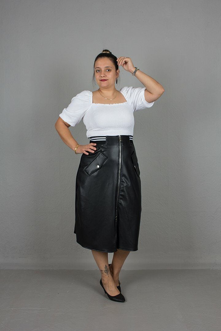 Büyük Beden Ön Fermuar Detaylı Arka Çelik Penye Deri Etek Etek