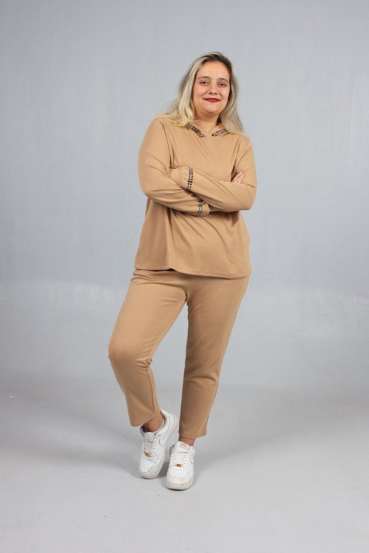 Taş Işıltılı Kapşonlu Büyük Beden Eşofman Takımı Kahve