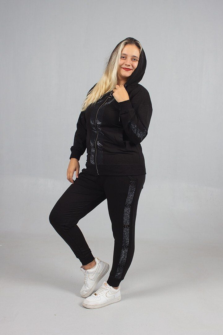 Taş İşlemeli Büyük Beden Eşofman Takım Şıklık ve Rahatlık Bir Arada