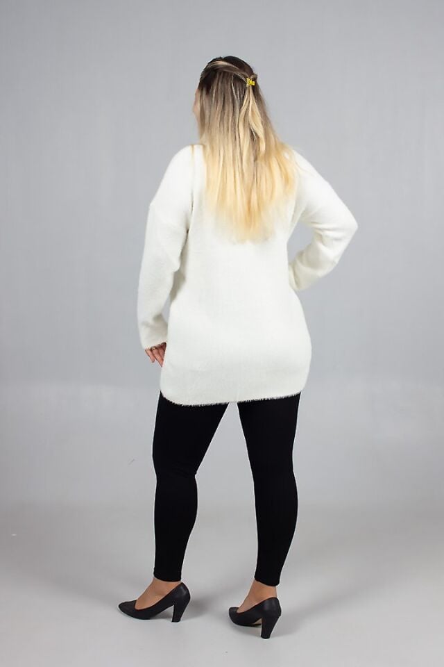 Beyaz Yumoş Triko Büyük Beden Kadın Triko Standart 54 Bedene Kadar