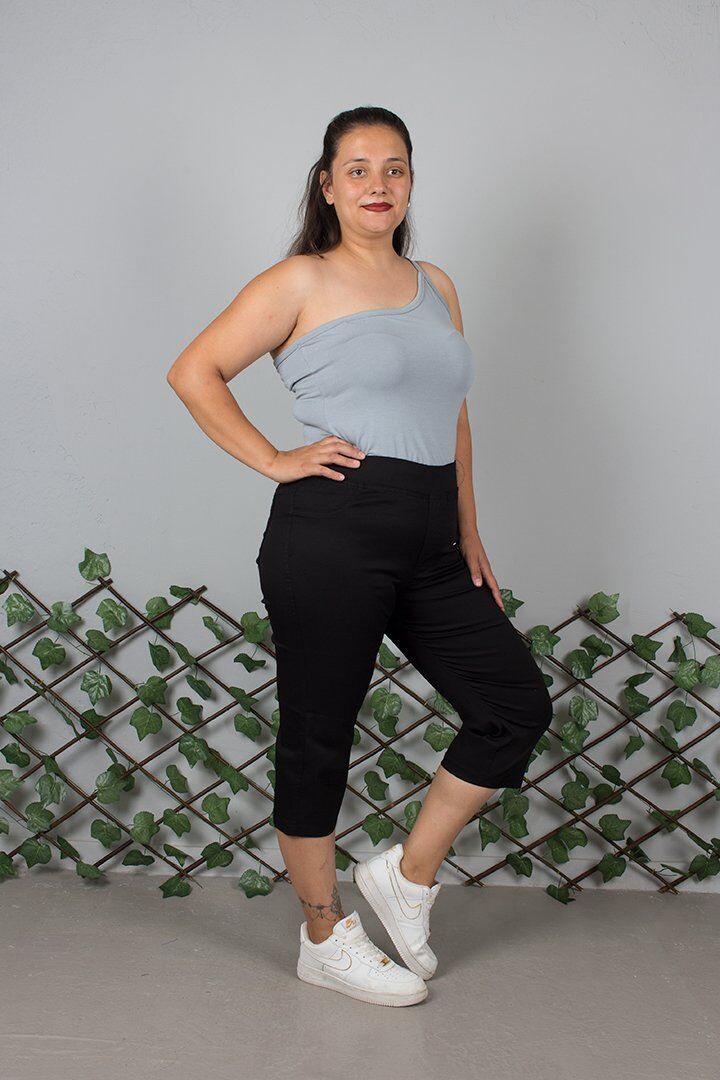 Büyük Beden Siyah Kot Kapri Pantolon –  Rahat ve Şık Tasarım