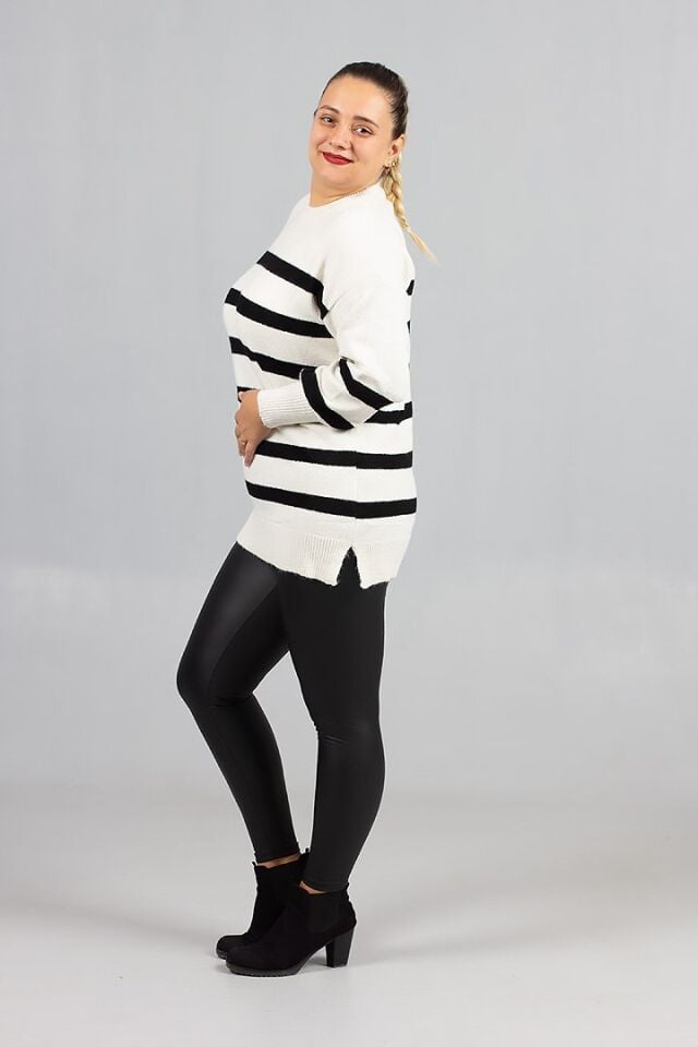 Yan Siyah Çizgili Sakallı Standart Triko | Büyük Beden Triko Kazak (40-46)