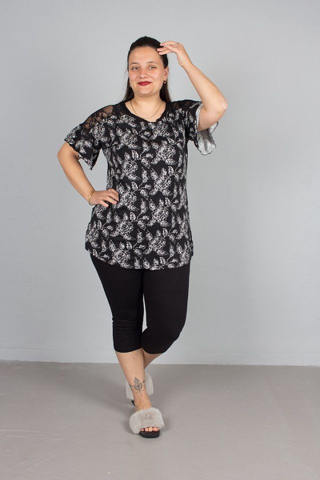 Büyük Beden Omuz Dantel Detaylı Kapri Pijama Takımı