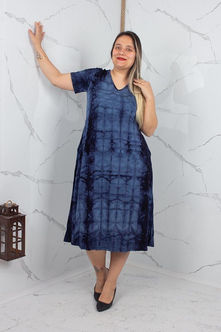 Lacivert Batik Desenli Kristal Viskon Penye Elbise