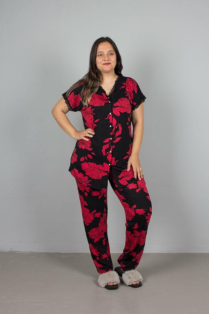 Büyük Beden Düğmeli Çiçek Desenli Pijama Takım