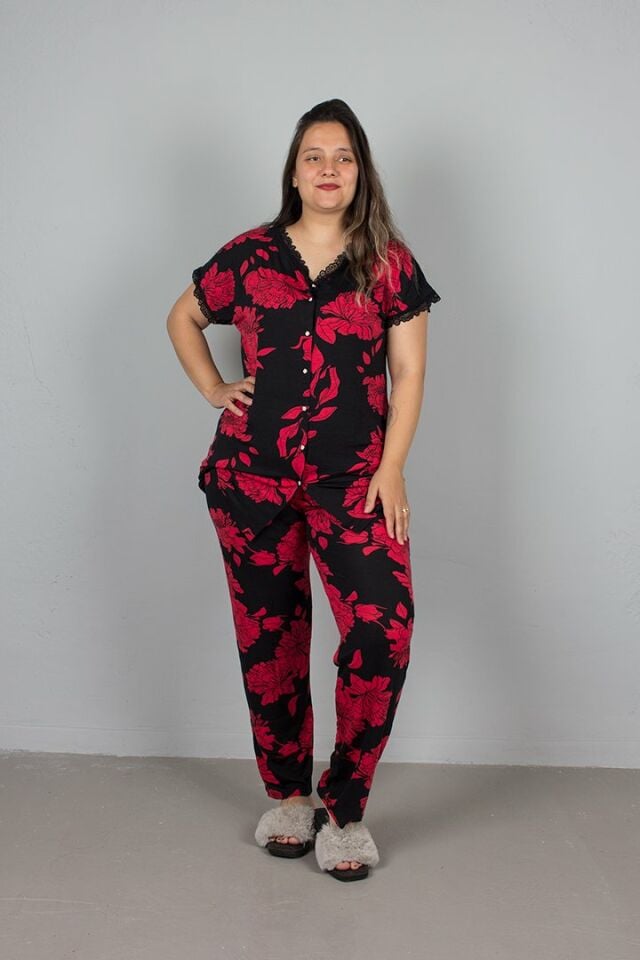 Büyük Beden Düğmeli Çiçek Desenli Pijama Takım