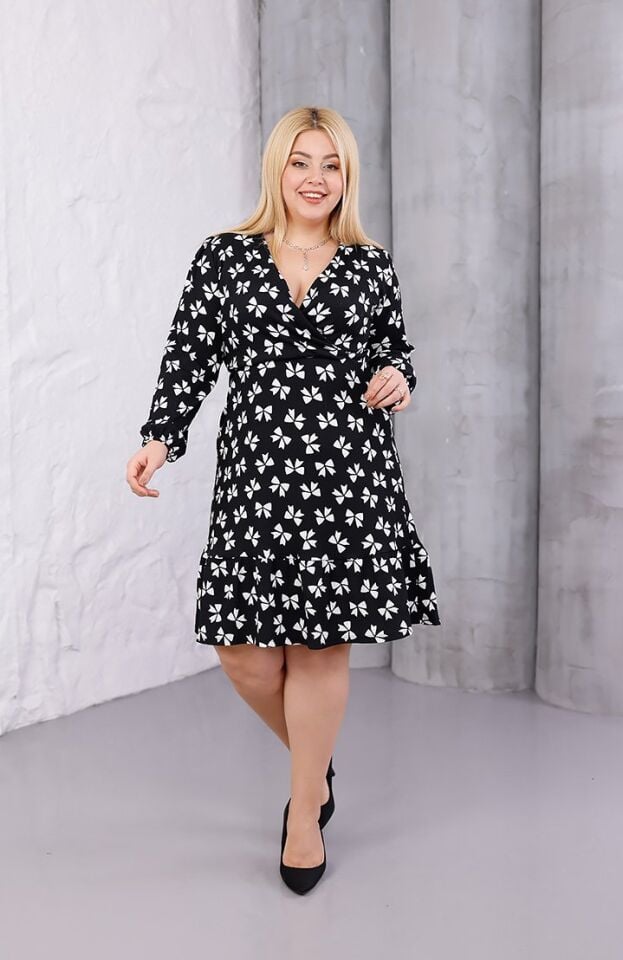 Büyük Beden Bürümcük Kumaş Kruvaze Yaka Çiçek Desenli Diz Boyu Elbise