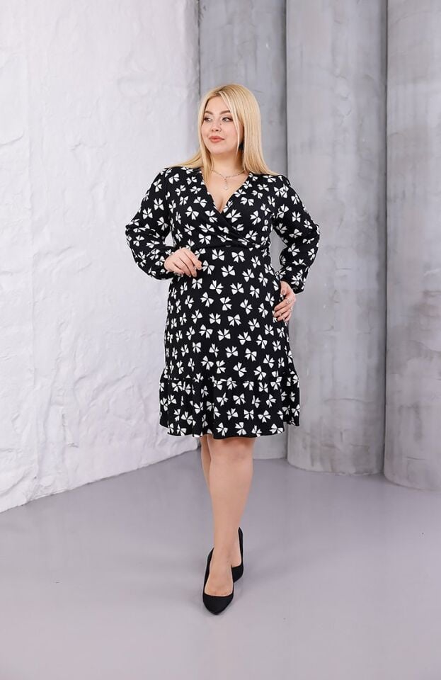 Büyük Beden Bürümcük Kumaş Kruvaze Yaka Çiçek Desenli Diz Boyu Elbise