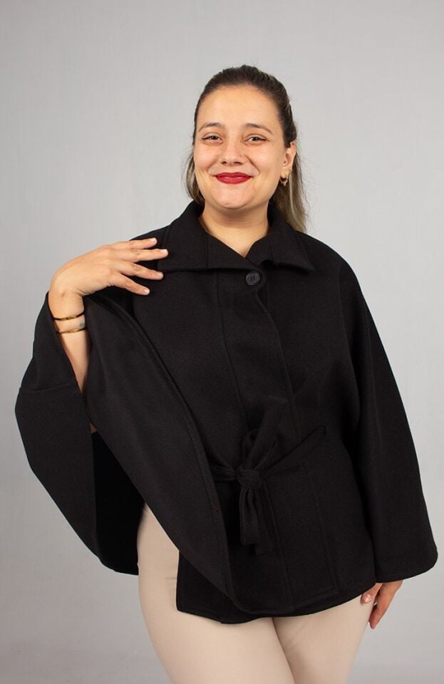 Büyük Beden Kaşe Kemerli Panço Siyah