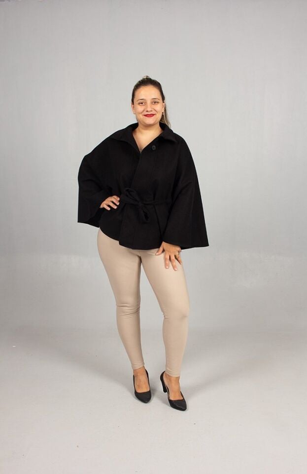 Büyük Beden Kaşe Kemerli Panço Siyah