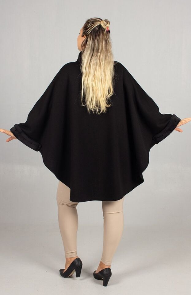 Göz Kamaştıran Şıklık: Siyah Taş İşlemeli Suni Kürk Yakalı Battal Boy 58 Bedene kadar Panço