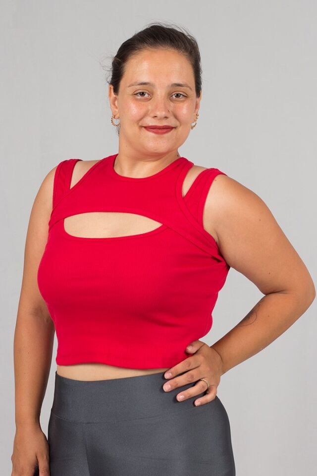 Büyük Beden Fitilli Kırmızı Crop Top: Tarz ve Rahatlık Bir Arada
