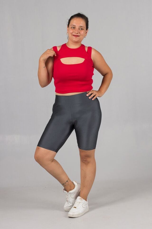 Büyük Beden Fitilli Kırmızı Crop Top: Tarz ve Rahatlık Bir Arada