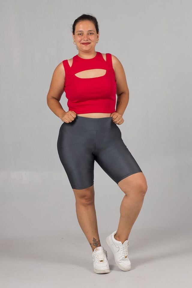 Büyük Beden Fitilli Kırmızı Crop Top: Tarz ve Rahatlık Bir Arada