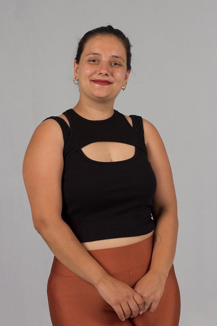 Büyük Beden Fitilli Siyah Crop Top: Tarz ve Rahatlık Bir Arada