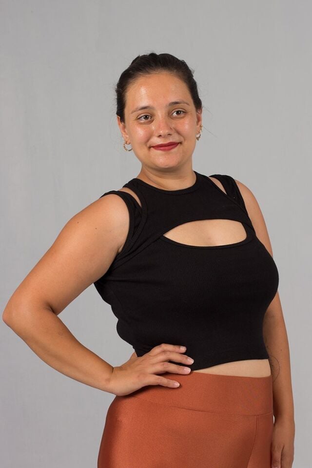 Büyük Beden Fitilli Siyah Crop Top: Tarz ve Rahatlık Bir Arada