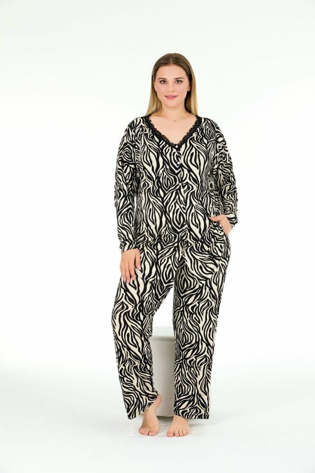 Büyük Beden Düğmeli Zebra Desen Pijama Takım