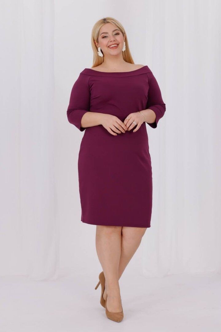 Carmen Yaka Krep Kumaş Elbise Siyah Büyük Beden Arası Şık ve Zarif Stil