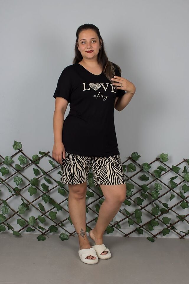 V Yaka Zebra Desenli Şortlu Siyah Büyük Beden Pijama Takımı
