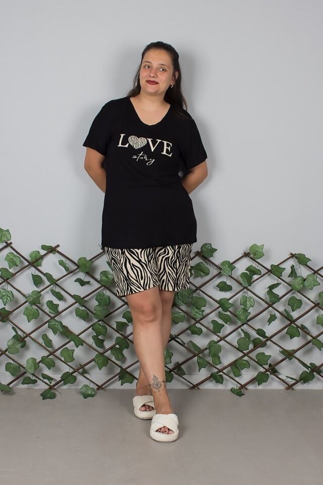 V Yaka Zebra Desenli Şortlu Siyah Büyük Beden Pijama Takımı