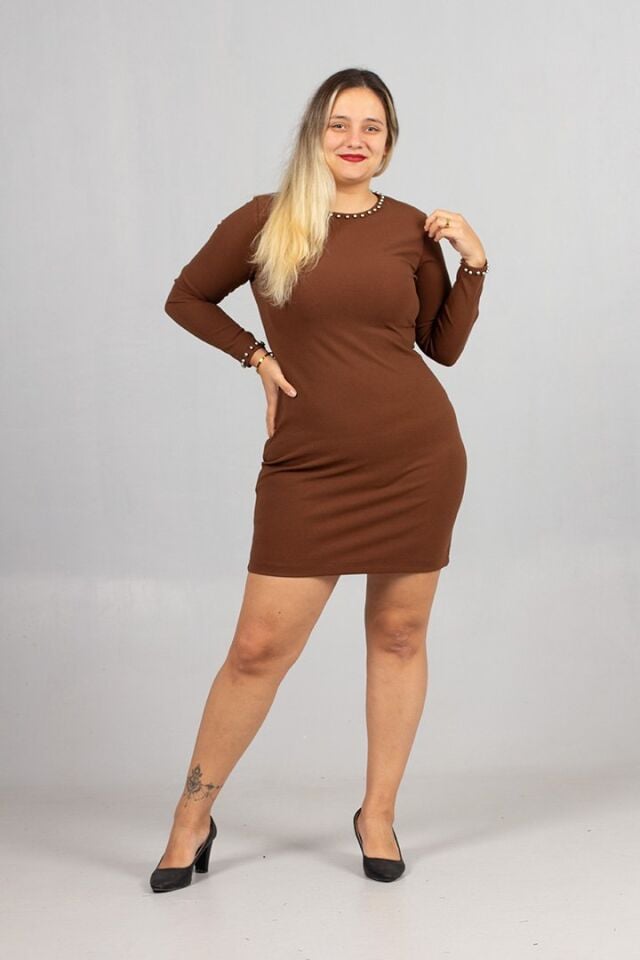 Büyük Beden Kahverengi İncili Krep Kadın Elbise