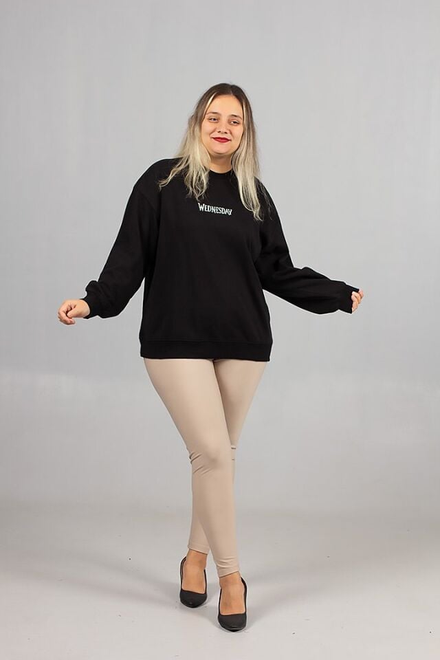 Arka Baskılı İçi Şardonlu Kapşonsuz Siyah 2 İplik Sweat