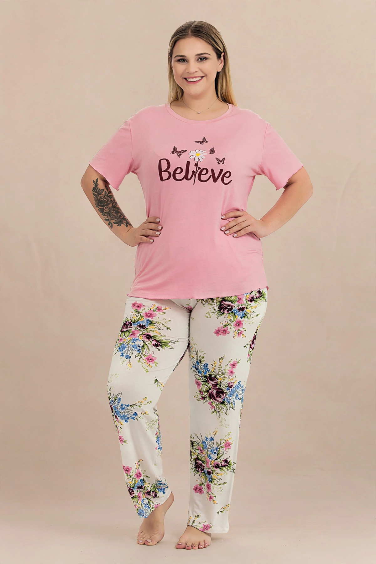 Büyük Beden Çiçek Desenli ve Believe Baskılı Kadın Pijama Takımı